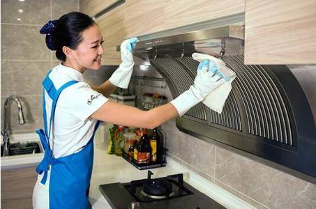 洗衣機(jī)一直排水怎么辦 洗衣機(jī)一直排水維修方法