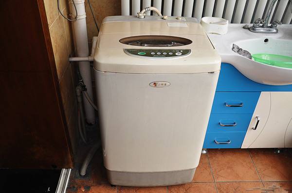 如何解決洗衣機(jī)e3的故障?