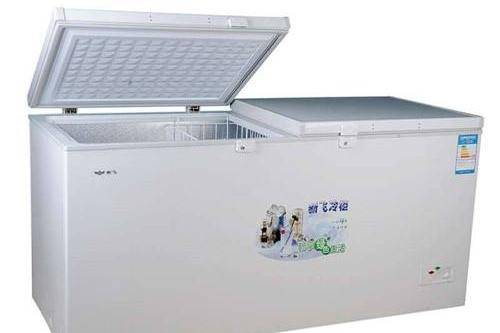 冷凍機(jī)外面很燙正常嗎?